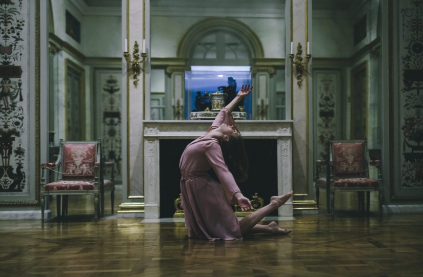 Cameras and Dancers project: gravity does not interfere with a good dancer Cameras and Dancers project: gravity does not interfere with a good dancer