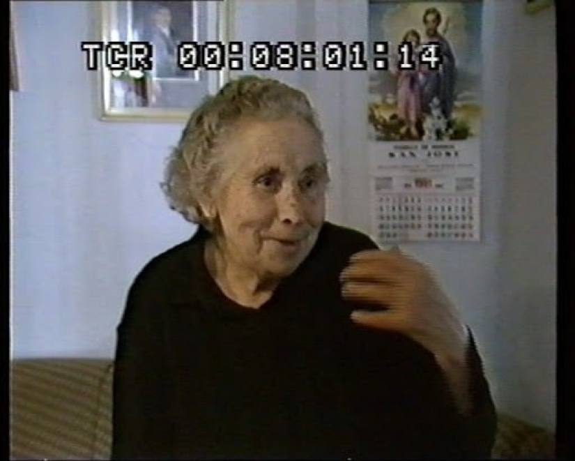 "Caras de Belmes portraits extraños retratos aparecen en el suelo de la casa de una familia española "Caras de Belmes portraits extraños retratos aparecen en el suelo de la casa de una familia española