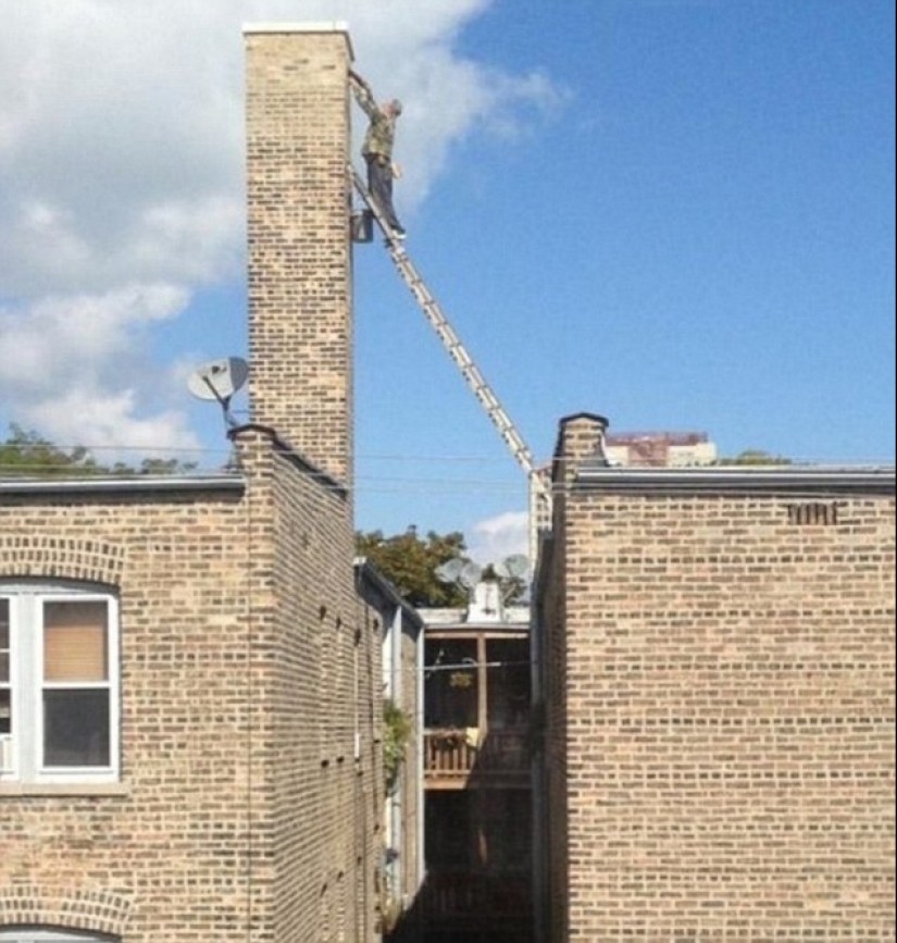 Careful, idiots at work, or how are they still alive? Careful, idiots at work, or how are they still alive?