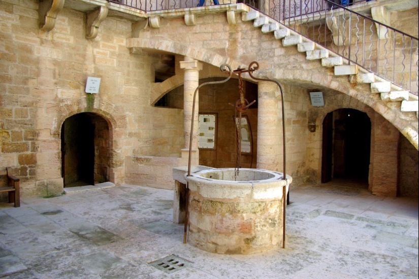 Chateau d'If - the legendary prison of French kings Chateau d'If - the legendary prison of French kings