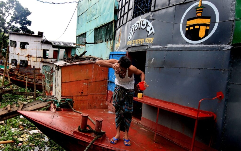 Cheap and cheerful: what the most budget hotel in the world looks like Cheap and cheerful: what the most budget hotel in the world looks like