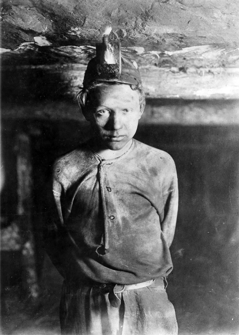 Child labor in twentieth-century America: photographs of children in coal and zinc mines