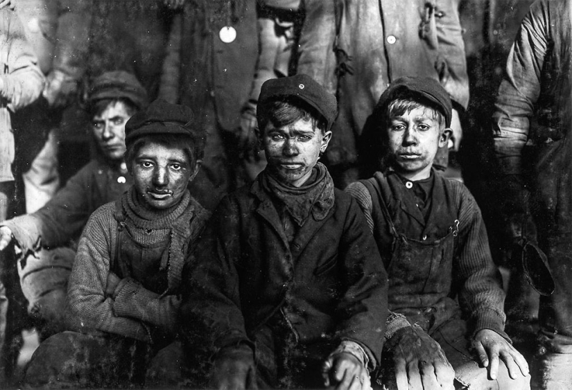 Child labor in twentieth-century America: photographs of children in coal and zinc mines