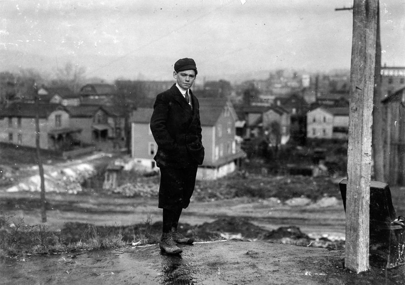 Child labor in twentieth-century America: photographs of children in coal and zinc mines