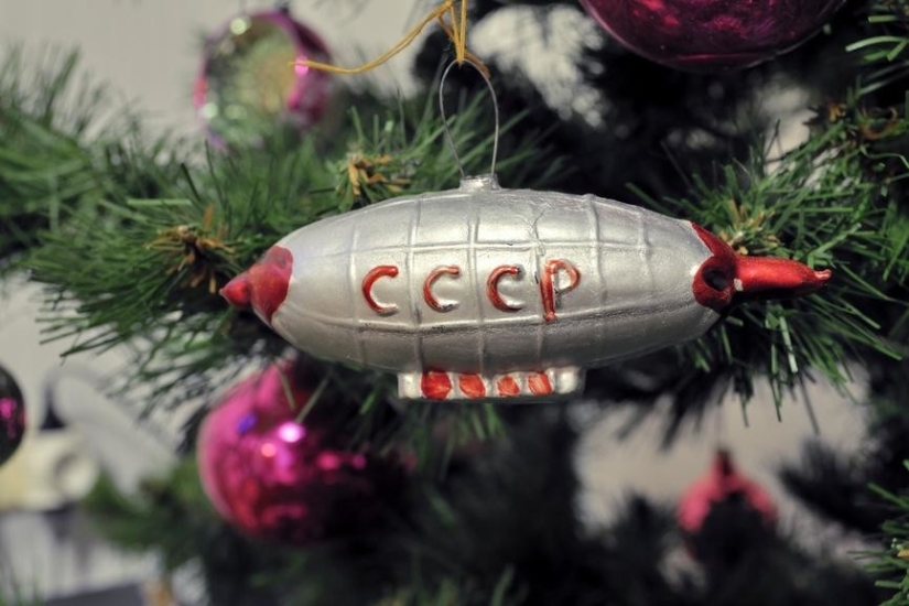 Christmas tree decorations you might throw away, but they&#39;re worth a ton of money