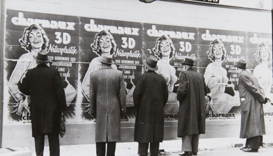 City, Café and People: Franz Hubmann and His Epochal Photographs