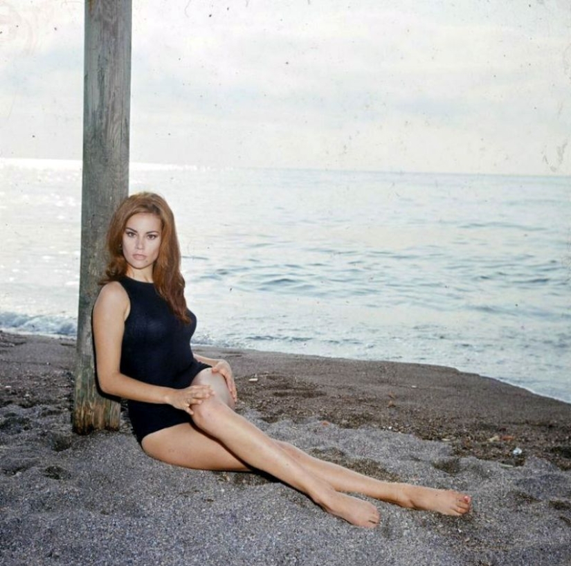Claudine Auger: "Miss France" and one of the best James Bond girls