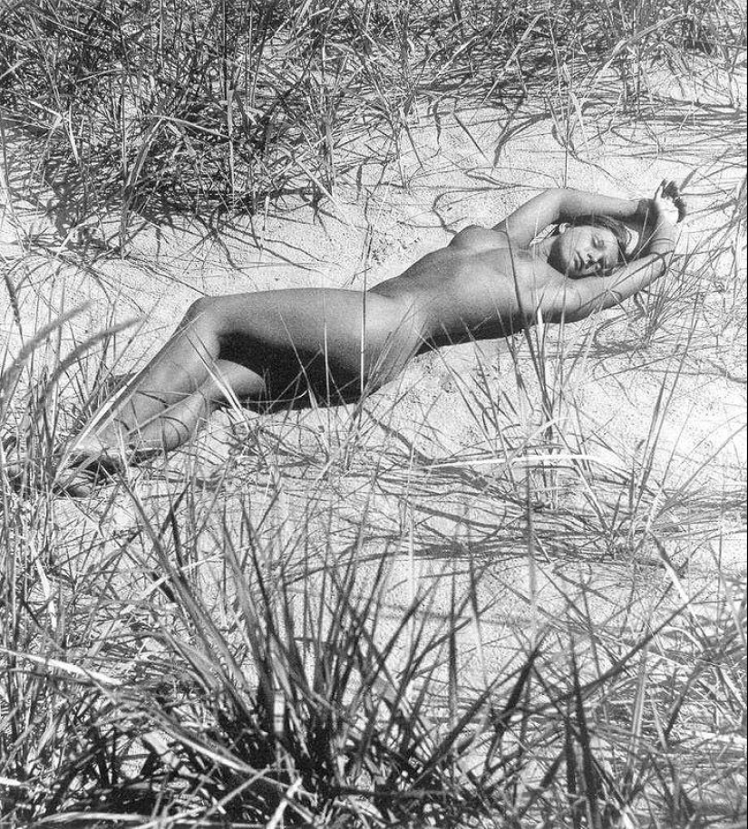 Clásicos del erotismo soviético por el fotógrafo lituano Rimantas Dihavicius Clásicos del erotismo soviético por el fotógrafo lituano Rimantas Dihavicius