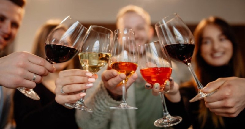 Cómo apareció la costumbre de los vidrios tintineantes