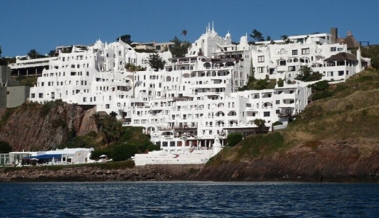 ¿Cómo funciona el hotel-la escultura, que fue construido 36 años