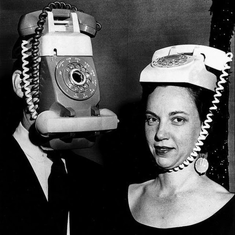 Cómo la gente esperaba los teléfonos móviles: 18 fotos del pasado