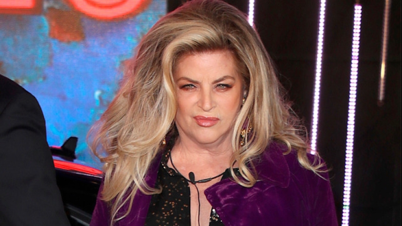 Cómo la superestrella del cine de los 90 Kirsty Ellie lo perdió todo a causa de la gula y murió Cómo la superestrella del cine de los 90 Kirsty Ellie lo perdió todo a causa de la gula y murió