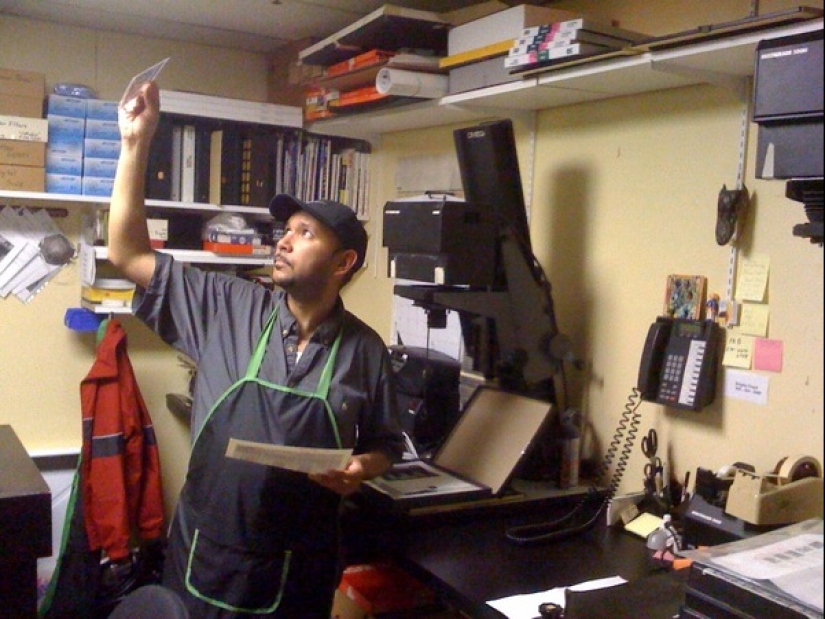 Cómo se editaron imágenes icónicas del pasado en la sala de revelado