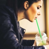 Cómo se inventaron las pajitas para beber