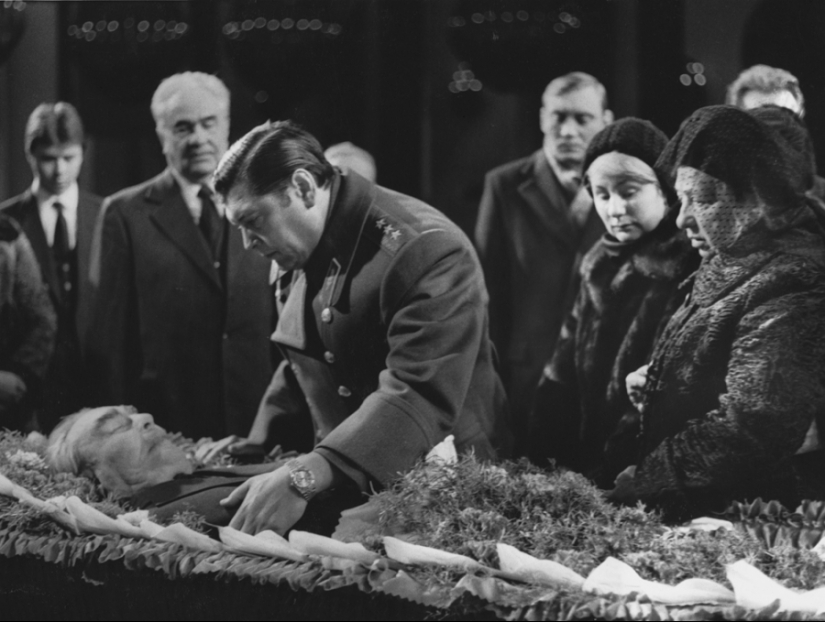 Cómo se llevaron a cabo los funerales de personajes famosos más caros y magníficos de la historia Cómo se llevaron a cabo los funerales de personajes famosos más caros y magníficos de la historia