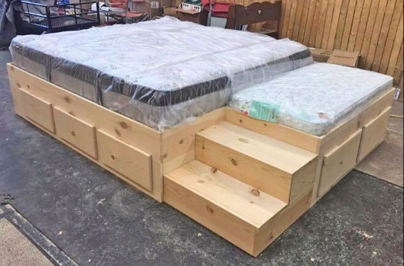 ¿Cómo se ve una cama especial con un lugar para dormir para mascotas? ¿Cómo se ve una cama especial con un lugar para dormir para mascotas?