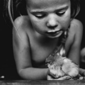 Cómo se ve una infancia feliz sin teléfonos móviles, Internet y televisión