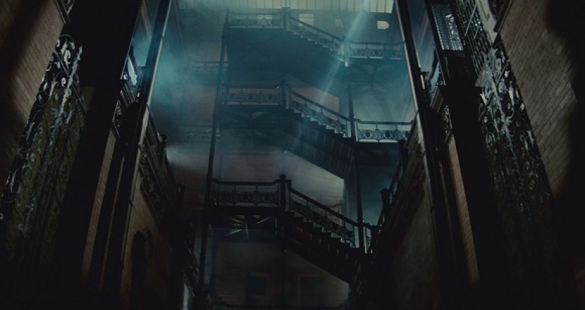 Cómo se ven 9 lugares reales de películas distópicas