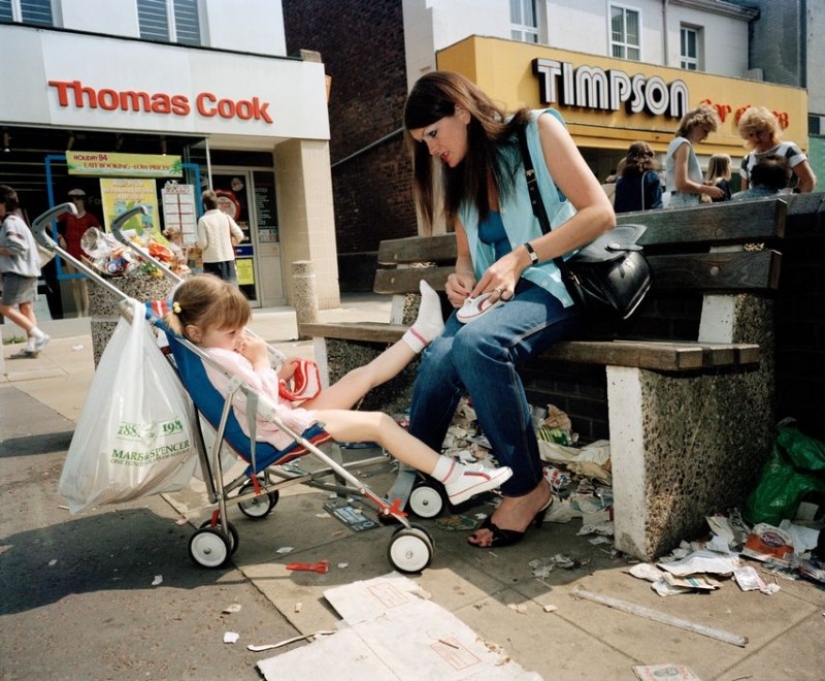 Cómo vivía el Liverpool a principios de los 80: fotos sinceras del controvertido fotoperiodista Martin Parr