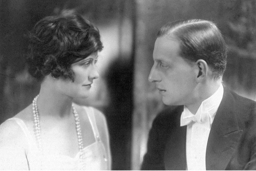 Coco Chanel's 14 Most Famous Sayings Coco Chanel's 14 Most Famous Sayings