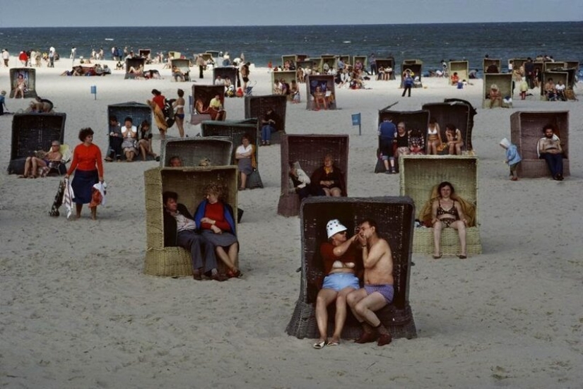 Color photographs of life in Poland in the early 1980s