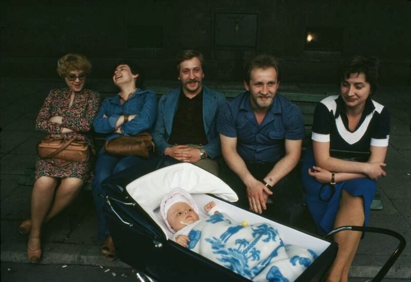 Color photographs of life in Poland in the early 1980s