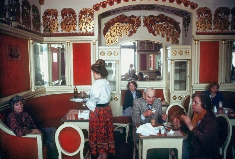 Color photographs of life in Poland in the early 1980s