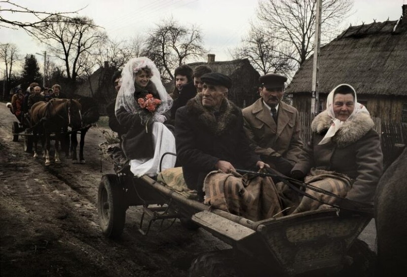 Color photographs of life in Poland in the early 1980s