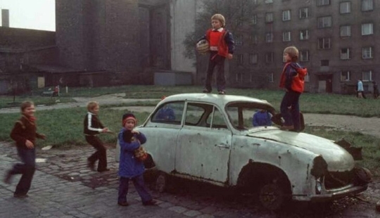 Color photographs of life in Poland in the early 1980s