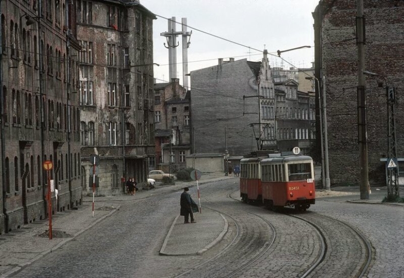 Color photographs of life in Poland in the early 1980s