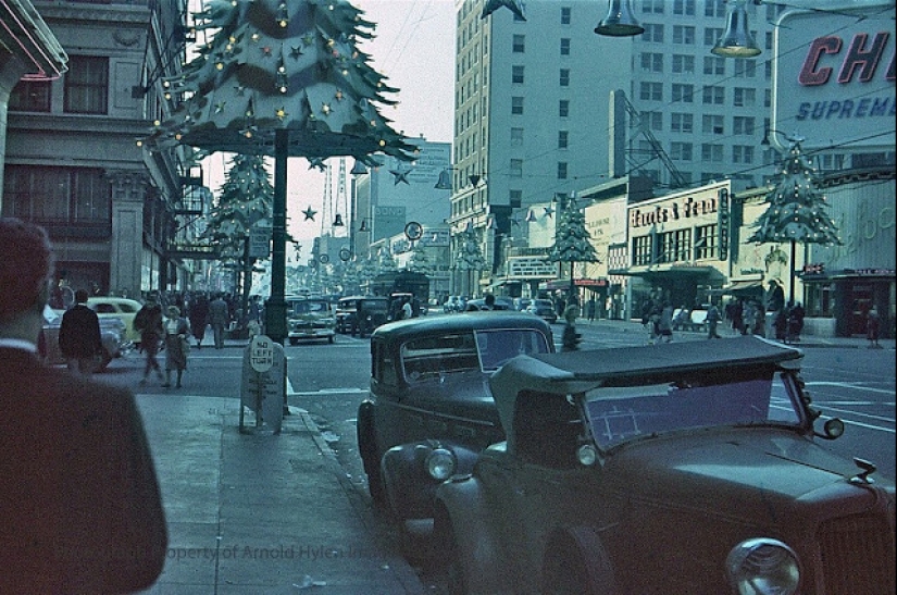 Color photographs of peaceful Los Angeles during and after World War II