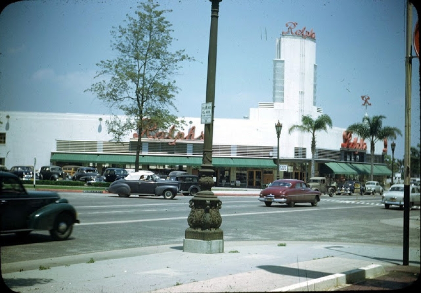 Color photographs of peaceful Los Angeles during and after World War II