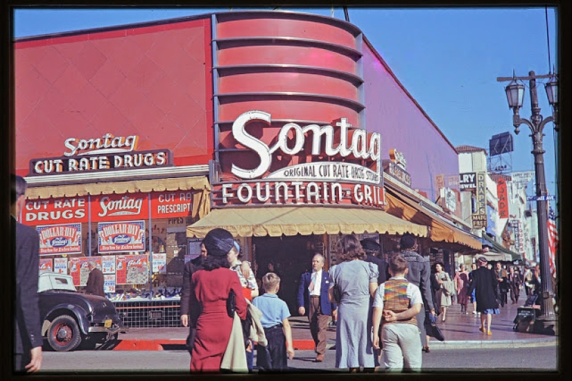 Color photographs of peaceful Los Angeles during and after World War II