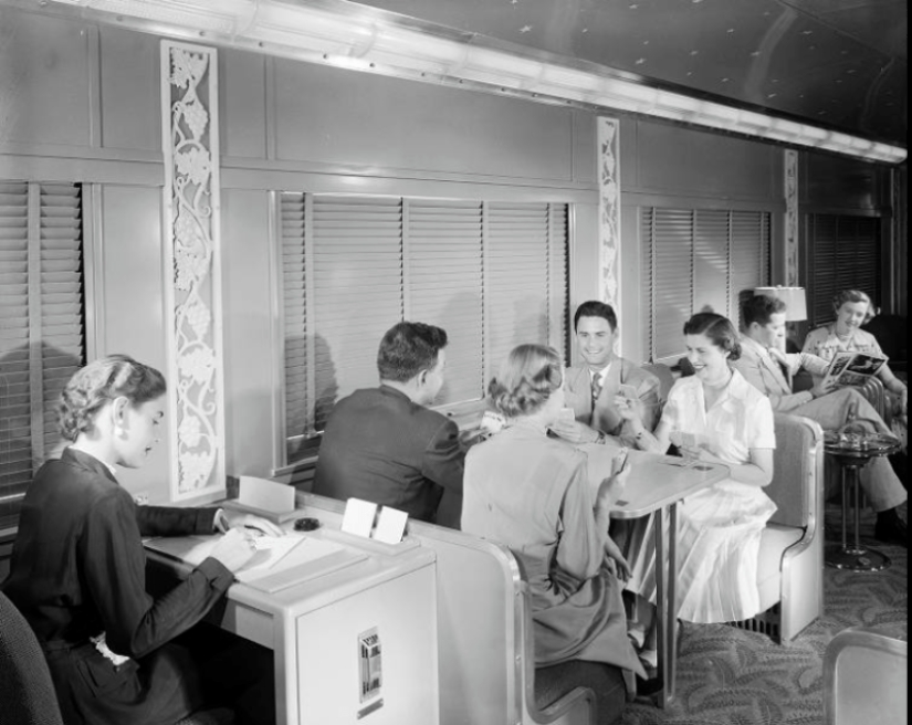 Comfort and luxury on the rails: here's what train travel in the United States looked like in the 1950s Comfort and luxury on the rails: here's what train travel in the United States looked like in the 1950s
