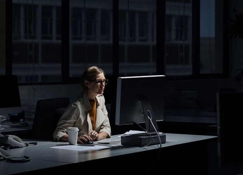 Como el ordenador no hace daño a nuestra piel y puede evitar