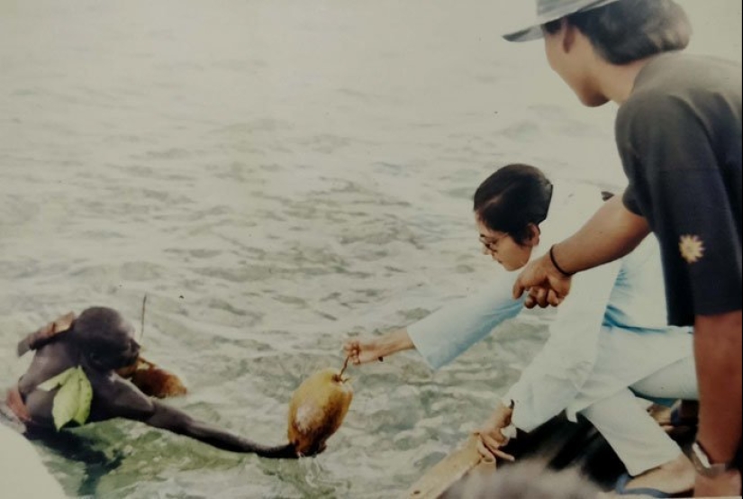 Como una mujer antropólogo fue capaz de establecer contacto con las tribus salvajes Como una mujer antropólogo fue capaz de establecer contacto con las tribus salvajes