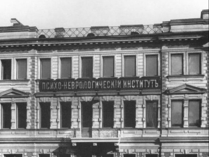 Conman Konstantin Korovko is the prototype of the underground millionaire Koreiko from the Golden Calf Conman Konstantin Korovko is the prototype of the underground millionaire Koreiko from the Golden Calf