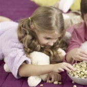 Conspiracy producers of pistachios: why is it so expensive and always in shell