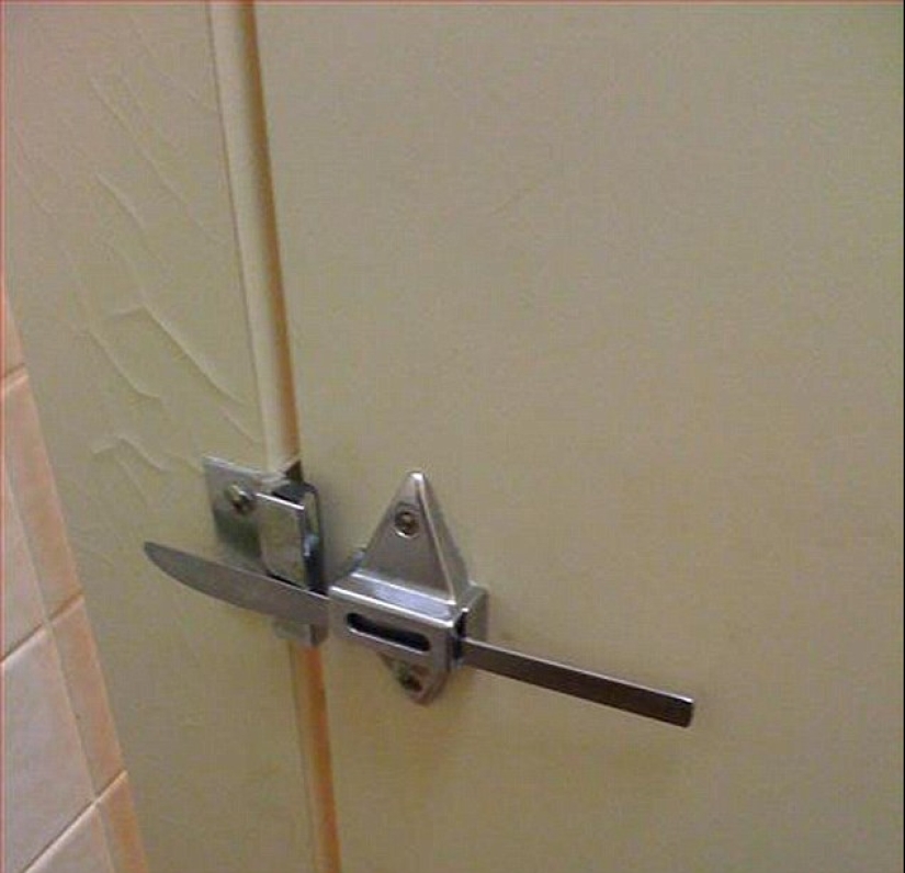 Crazy hands: 20 of the most epic failures from fans of doing everything on their own Crazy hands: 20 of the most epic failures from fans of doing everything on their own