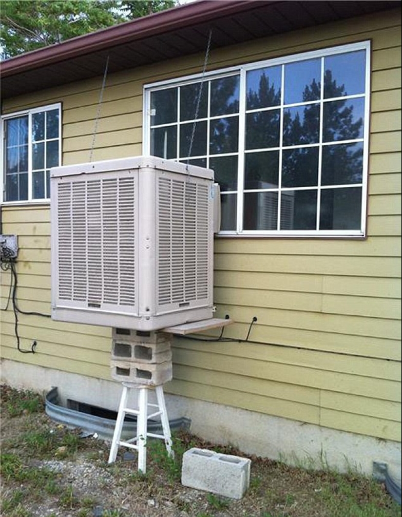 Crazy hands: 20 of the most epic failures from fans of doing everything on their own Crazy hands: 20 of the most epic failures from fans of doing everything on their own