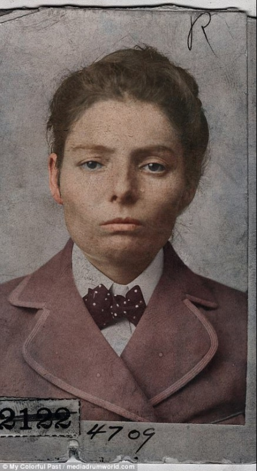 Criminales con un nuevo color: un fotógrafo colorea fotos de villanos famosos