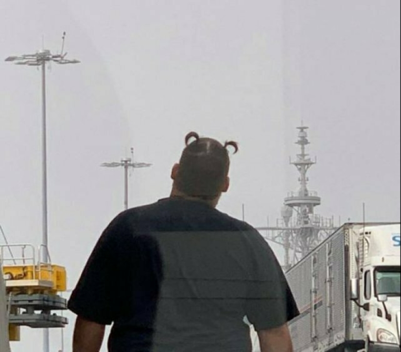 Cuando el barbero estaba borracho, o 22 peinados del mundo de las pesadillas Cuando el barbero estaba borracho, o 22 peinados del mundo de las pesadillas