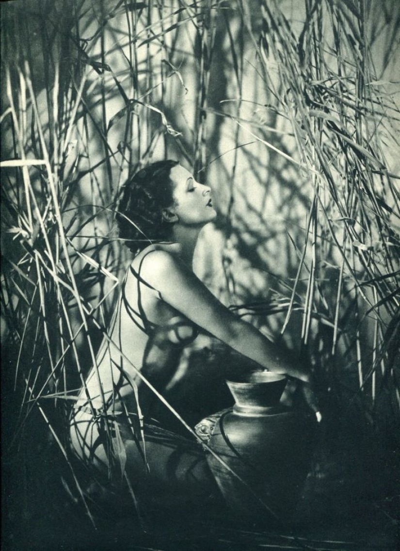 Cuando no había Photoshop: 25 fantasías eróticas de Manasseh Studio Cuando no había Photoshop: 25 fantasías eróticas de Manasseh Studio