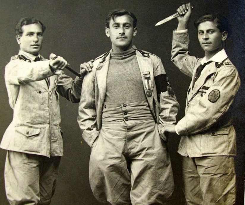 "Cut indiscriminately": why the Italians were considered the most savage fighters on the knives?