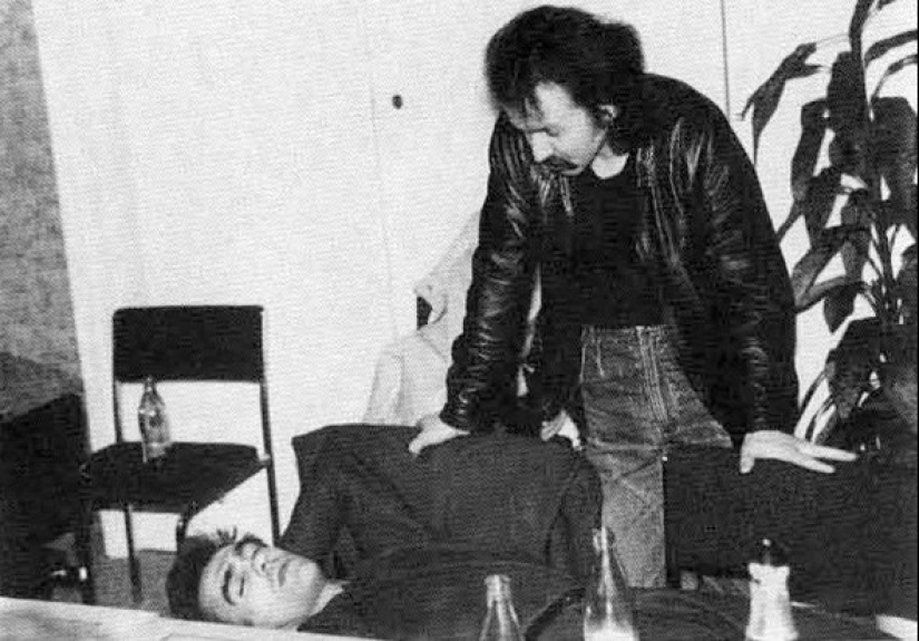 Dad — a glass of port wine: how and what Russian rock stars drank Dad — a glass of port wine: how and what Russian rock stars drank