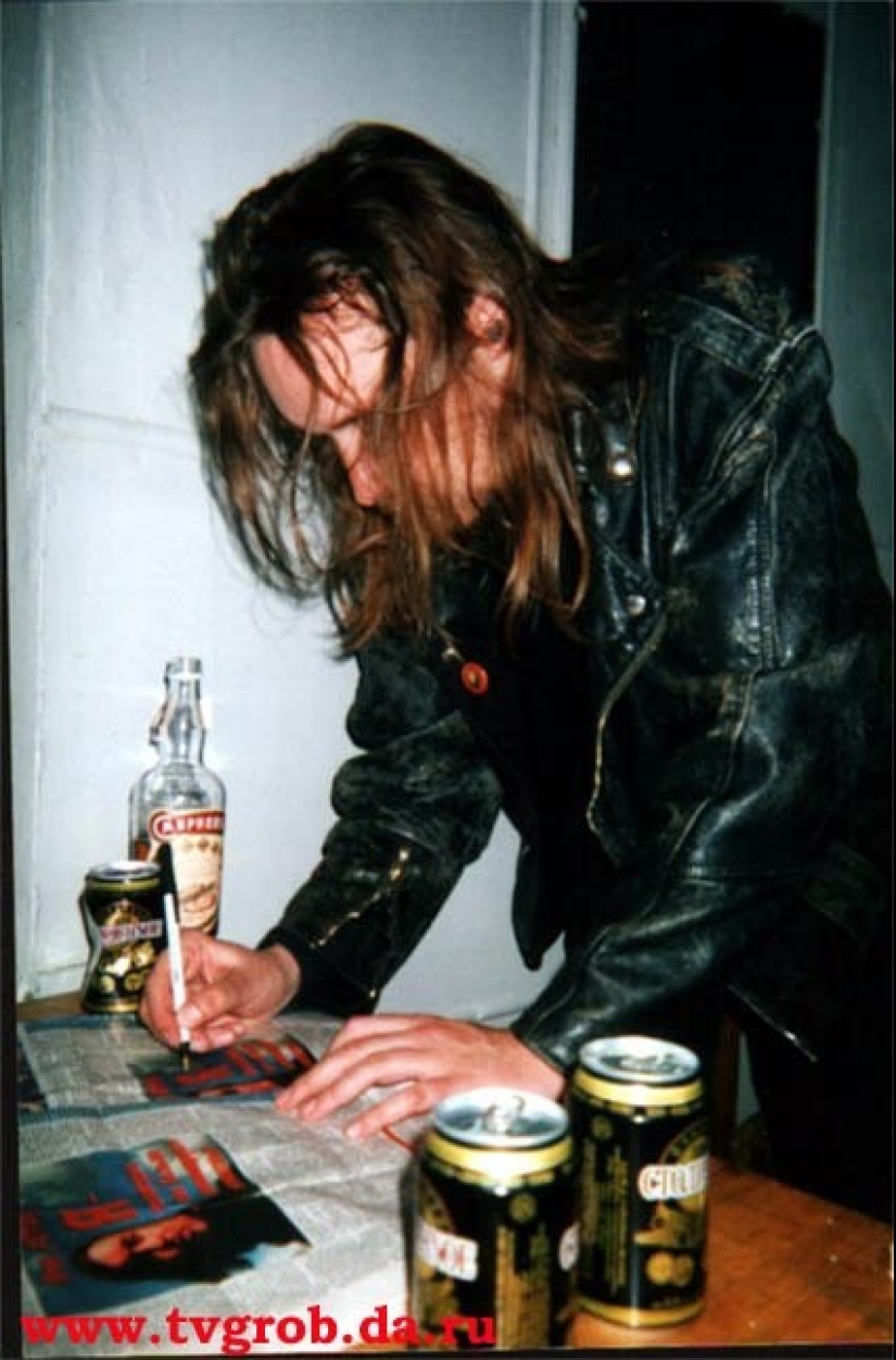 Dad — a glass of port wine: how and what Russian rock stars drank Dad — a glass of port wine: how and what Russian rock stars drank