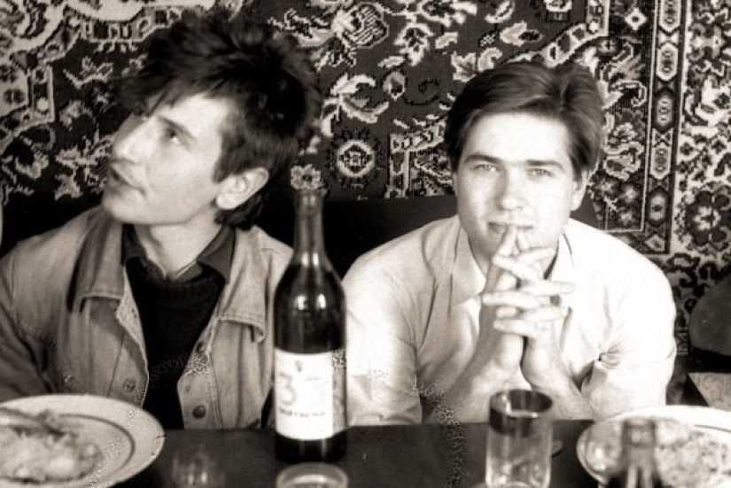 Dad — a glass of port wine: how and what Russian rock stars drank Dad — a glass of port wine: how and what Russian rock stars drank