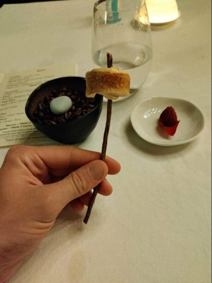 "¡Dame un plato!": 22 de los ejemplos más locos de servir platos "¡Dame un plato!": 22 de los ejemplos más locos de servir platos