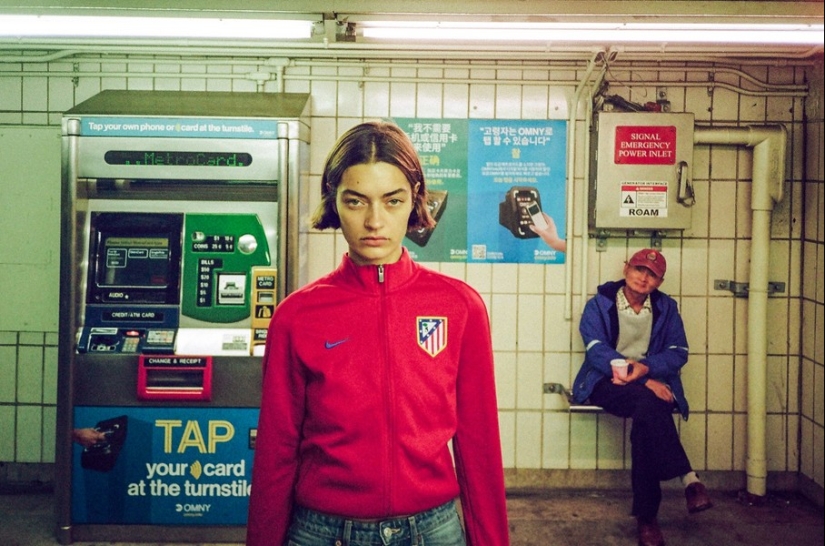 Danny Scott Lane es un músico que fotografía para Vogue y Playboy.