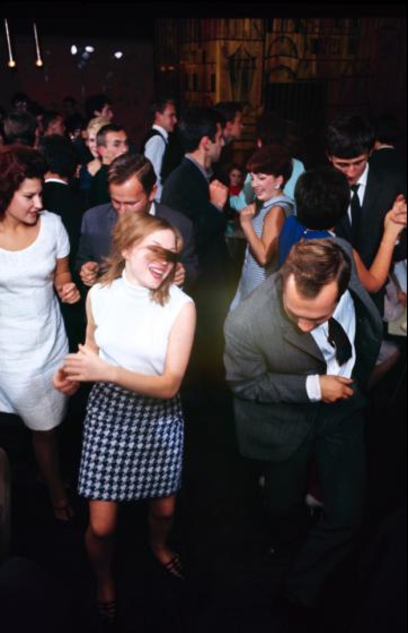 Dar sobre el plan: Soviética de la juventud de los años 60 Dar sobre el plan: Soviética de la juventud de los años 60